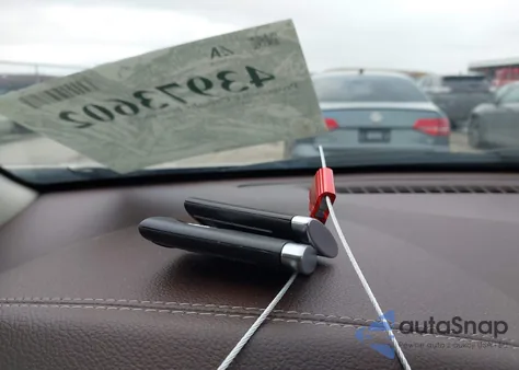 2012 Cadillac Srx Luxury Collection z USA, uszkodzony, nr VIN 3GYFNDE32CS528331